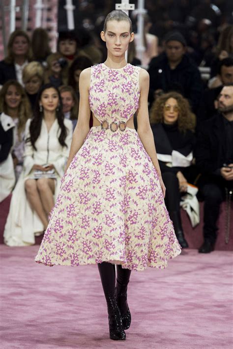 donna dei fiori dior